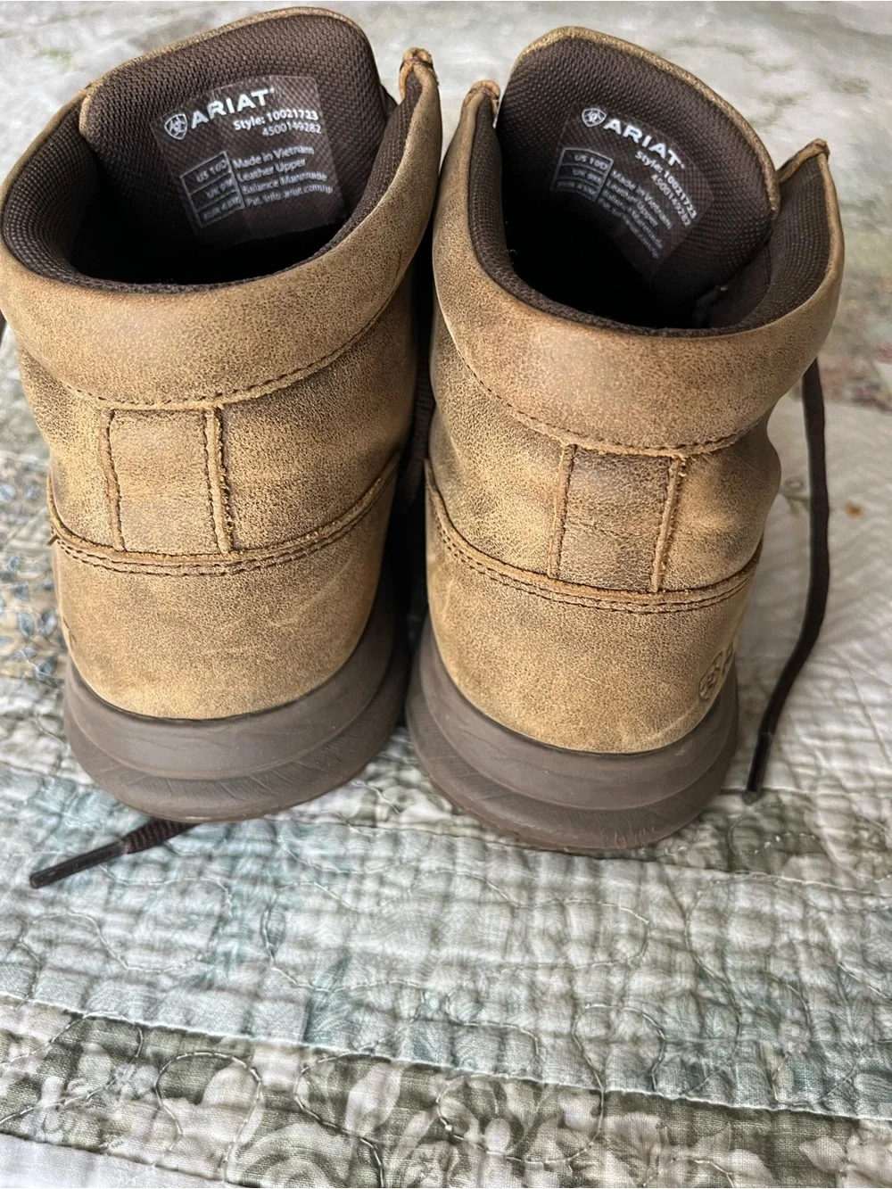 ARIAT Men’s Brown shoes/boots size 10D